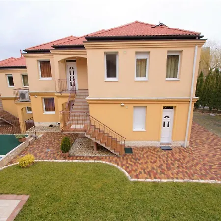 Garda Apartman6 아파트 Hévíz
